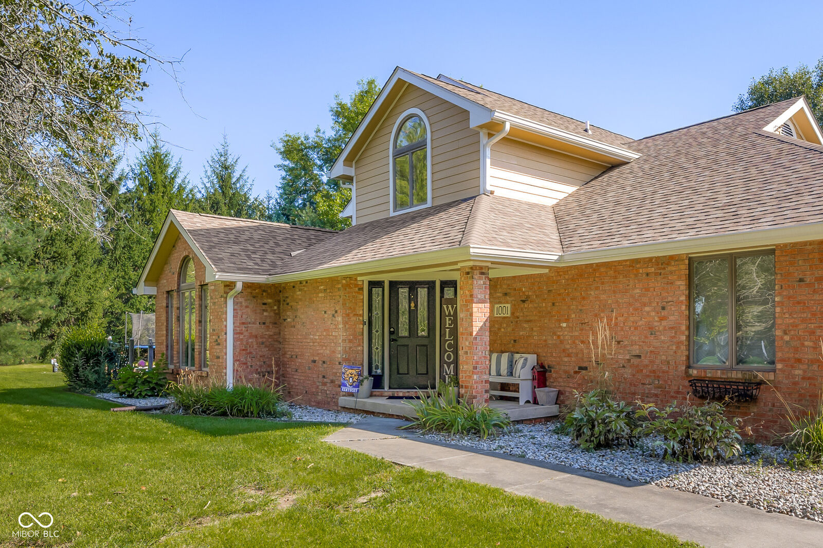 Property Photo: 1001 Butternut Drive IN 47201