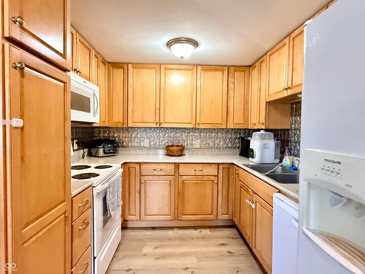 Property Photo: 910 Terrace Drive IN 47933