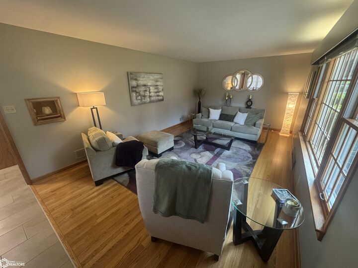 Property Photo:  503 18th Place  IA 51401 