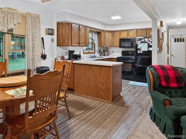 Property Photo: 1484 Leeward Lane MI 48656 9229