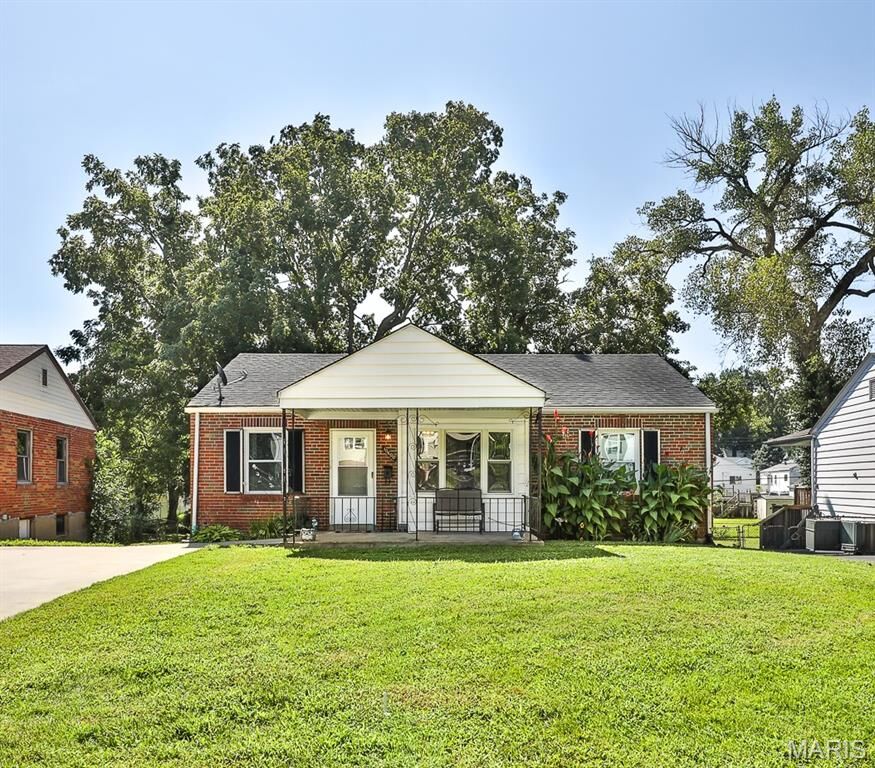 Property Photo:  10600 Saint Xavier Lane  MO 63074 