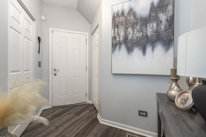 Property Photo:  292 S Oak Creek Lane  IL 60446 