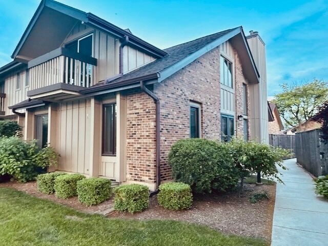 Property Photo:  12 Kent Court  IL 60527 