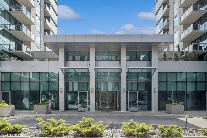 Property Photo: 123 S Green Street 604B IL 60607
