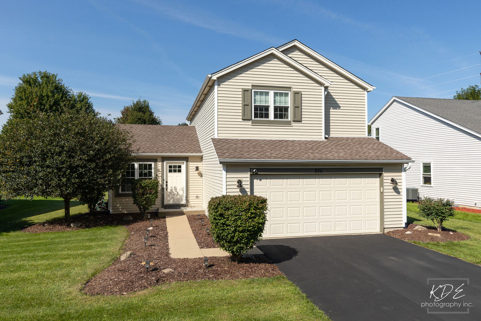 Property Photo:  2111 Victoria Lakes Drive  IL 60586 