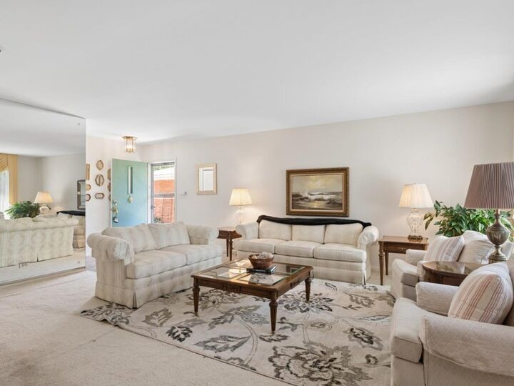 Property Photo: 845 N Merrill Street IL 60068