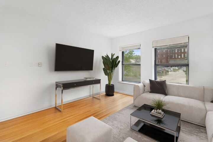 Property Photo:  5337 S Ellis Avenue 1C  IL 60615 