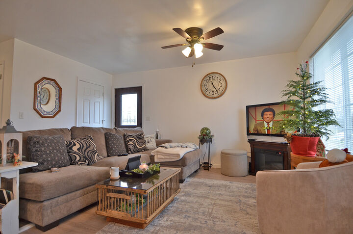 Property Photo: 311 24th Avenue IL 61350