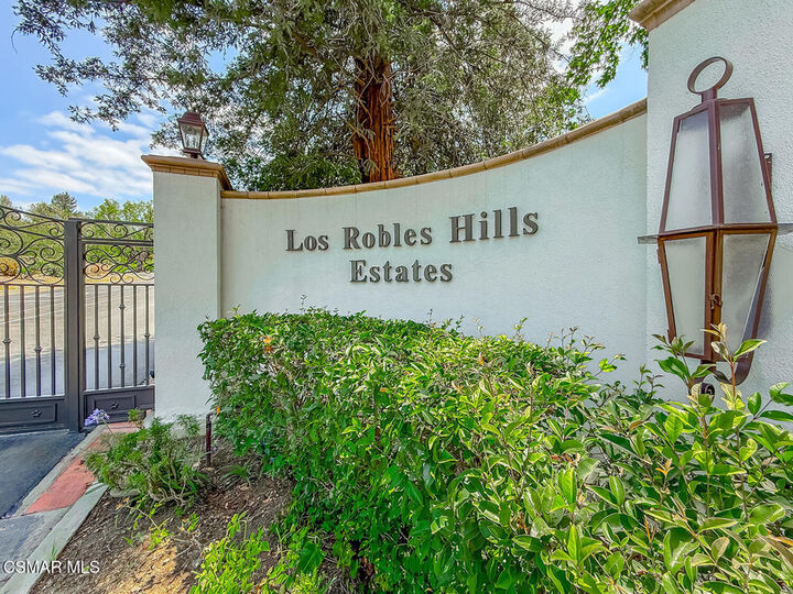 Property Photo: 395 Sherwood Court CA 91361