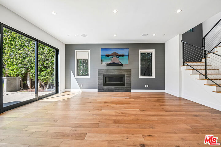 Property Photo:  1037 Palms Boulevard  CA 90291 