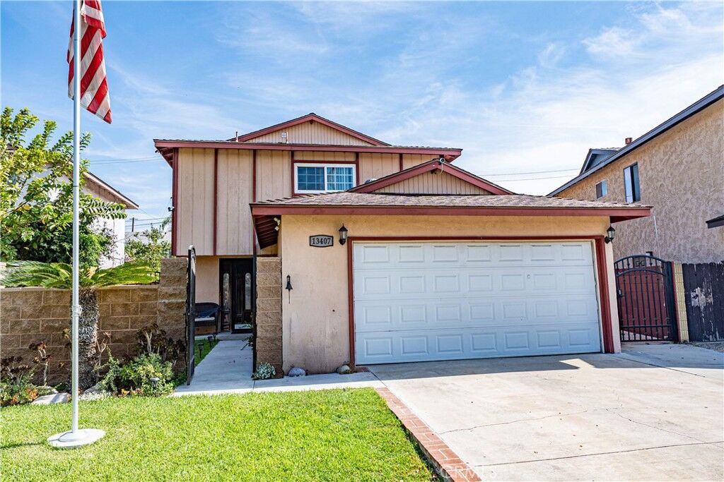 Property Photo: 13407 Caffel Way CA 90605