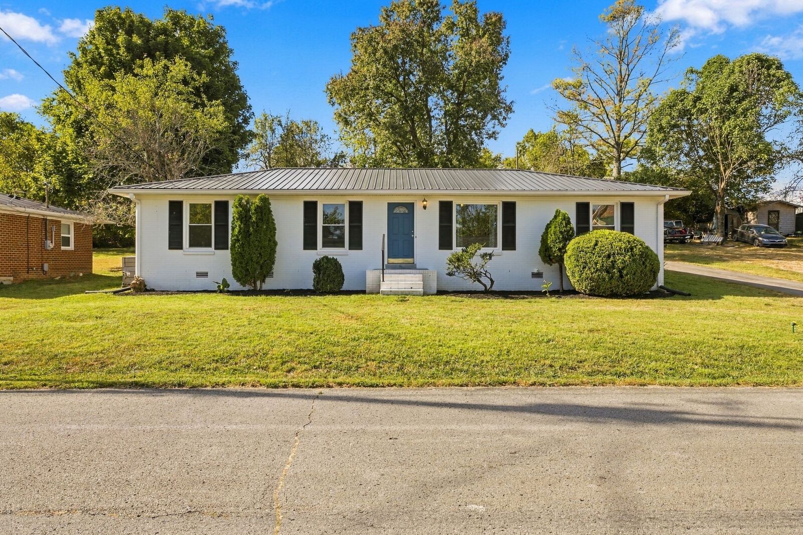 Property Photo:  529 McFerrin St  TN 37190 