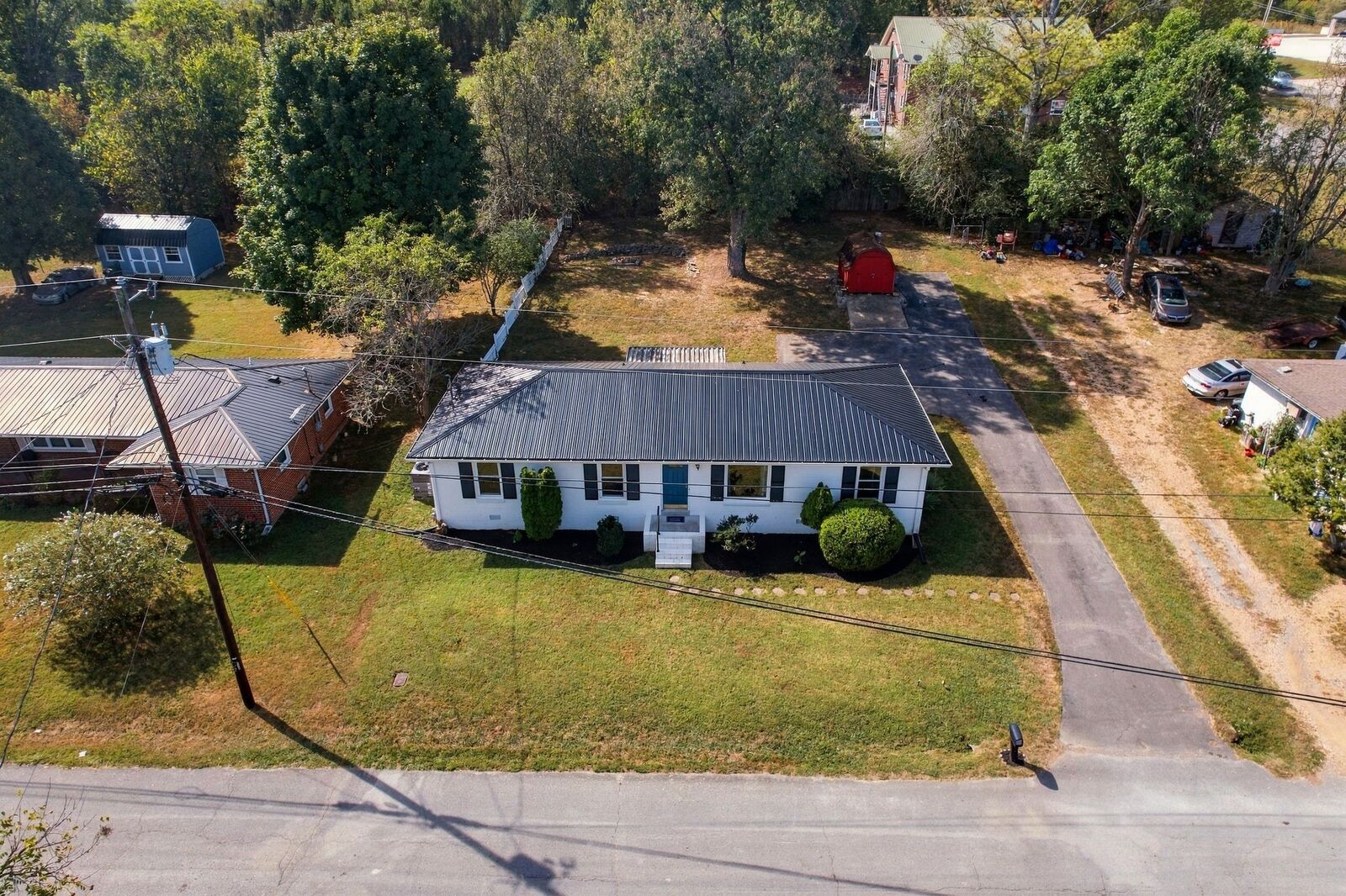 Property Photo: 529 McFerrin St TN 37190