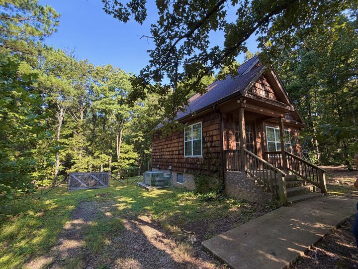 Property Photo: 663 Promise Land Rd TN 37036