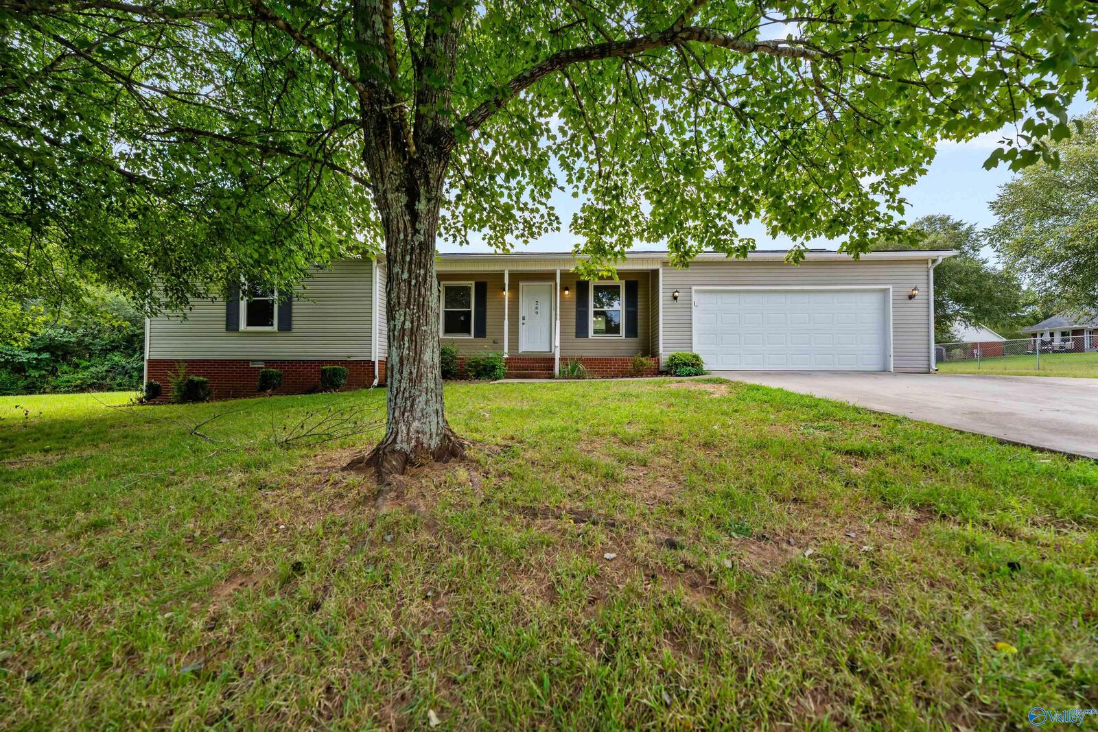 Property Photo:  269 Ariel Drive NW  AL 35749 