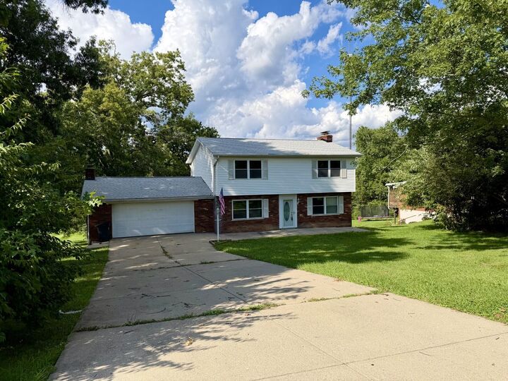 Property Photo:  2016 Mapletree Lane  KY 41051 