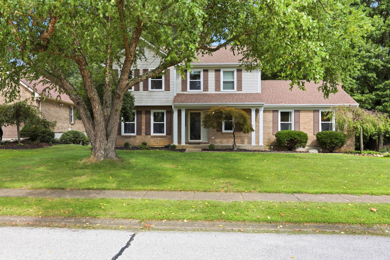Property Photo:  1348 Ashford Place  KY 41042 