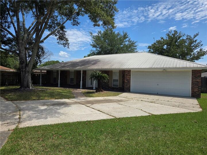 Property Photo: 207 Sydney Circle LA 70458