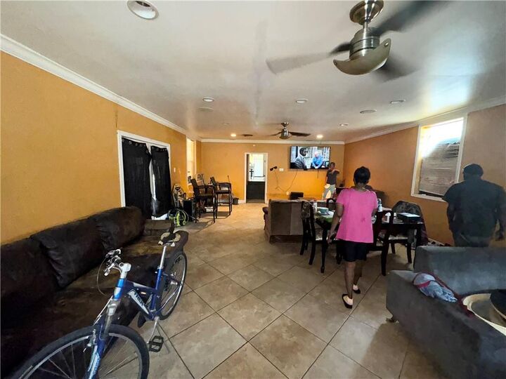 Property Photo: 2212 Port Street LA 70117