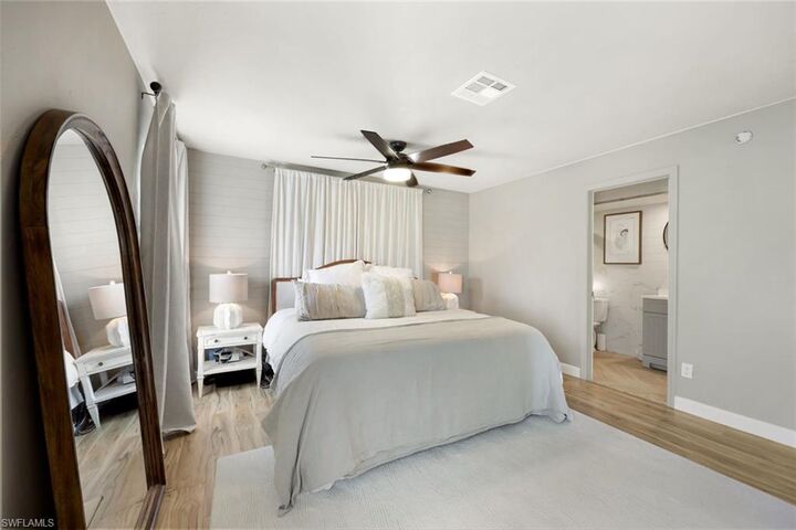 Property Photo: 391 Torrey Pines Pt FL 34113