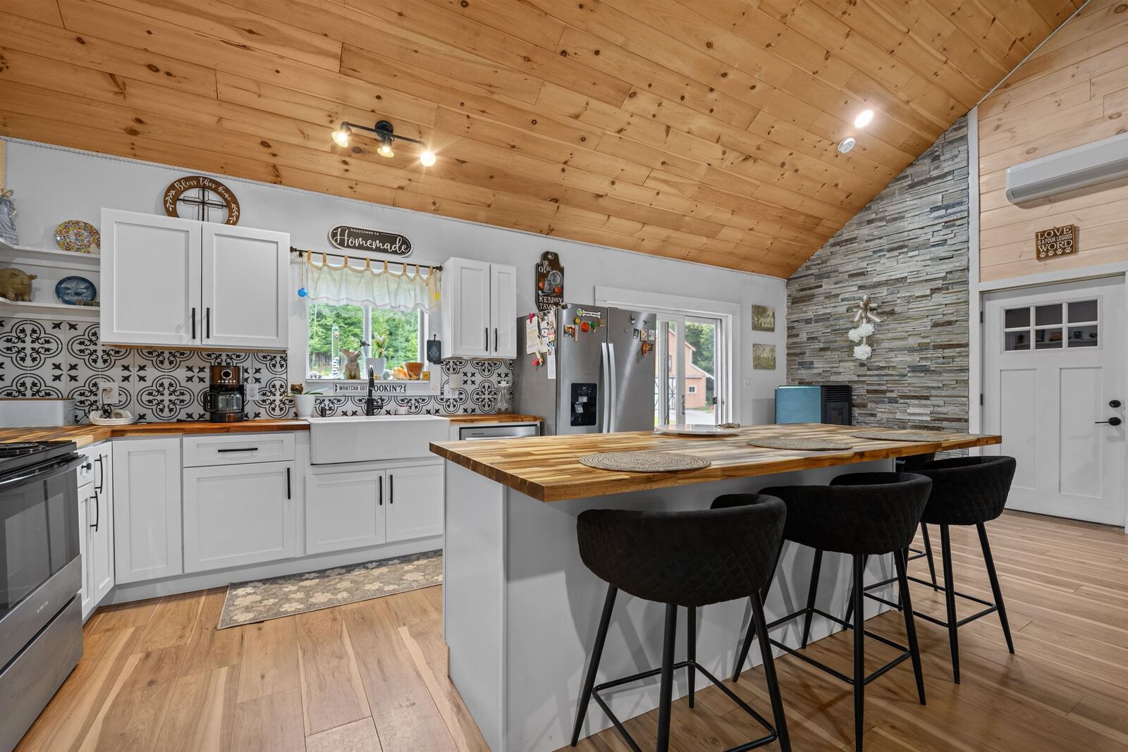 Property Photo: 263 Milan Road NH 03588