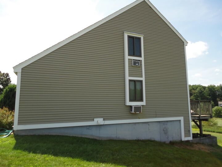 Property Photo:  25 Pendleton Lane  NH 03053 