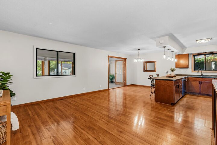 Property Photo:  15 Wyoming Street W  MN 55107 