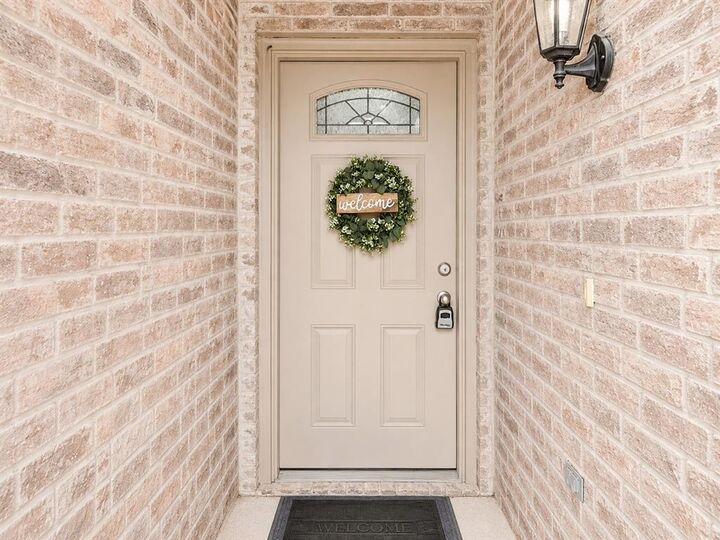 Property Photo: 2021 Meadow Park Drive TX 75407
