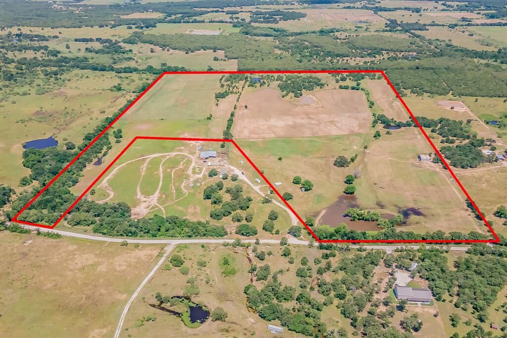 Property Photo:  1179 County Road 1990  TX 76431 