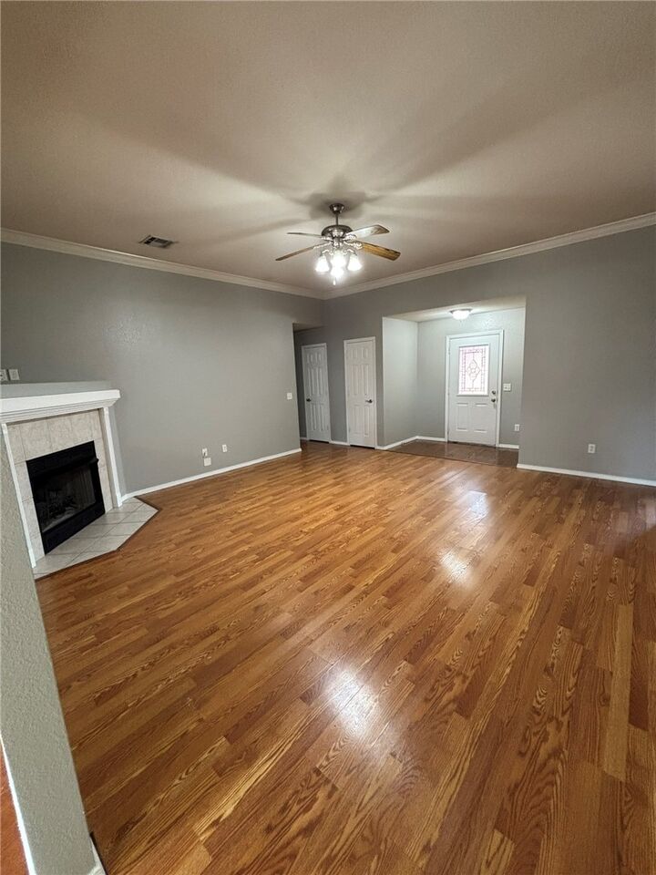 Property Photo:  2401 SW 20th Street  AR 72713 