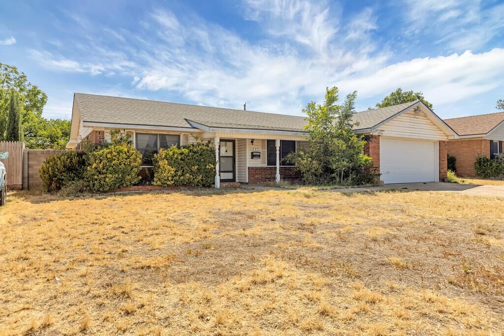 Property Photo: 1437 Sandalwood Lane TX 79761
