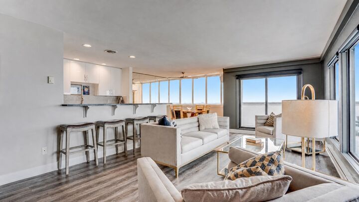 Property Photo: 737 Leon Avenue 1401 BC V1Y 8L6