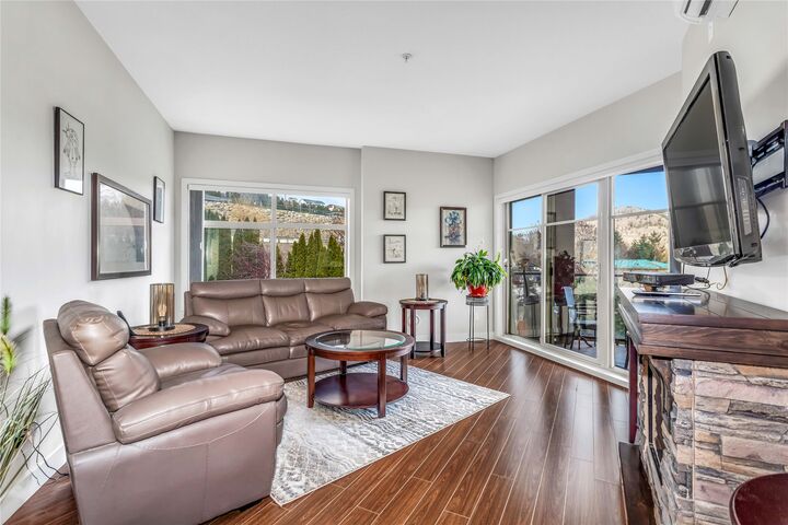 Photo de la propriété:  3205 Skyview Lane 409  BC V4T 3J3 