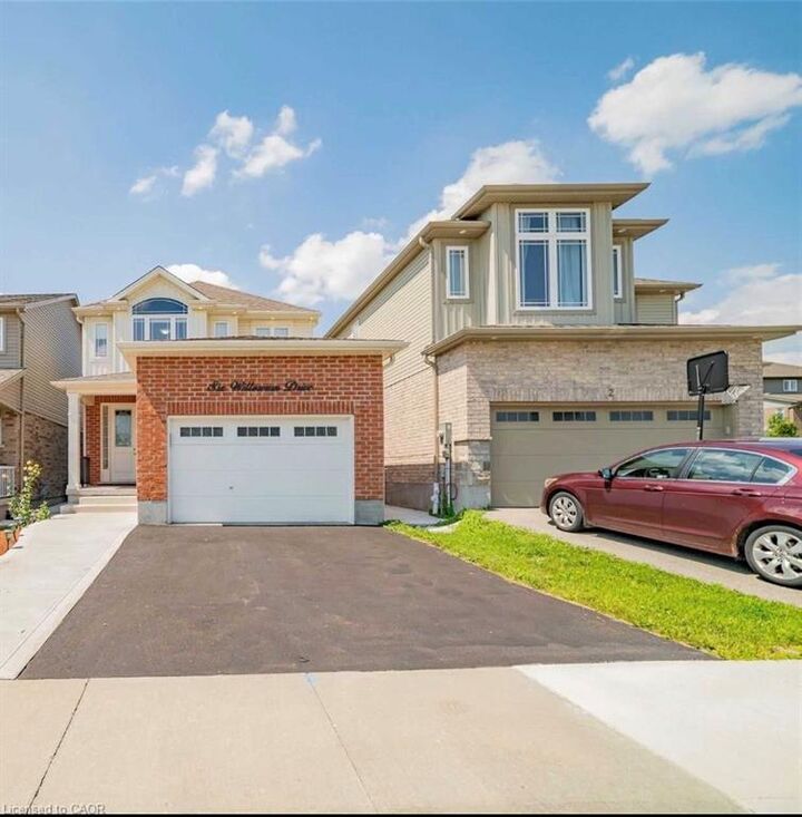 Property Photo:  6 Willowrun Drive  ON N2A 0H5 