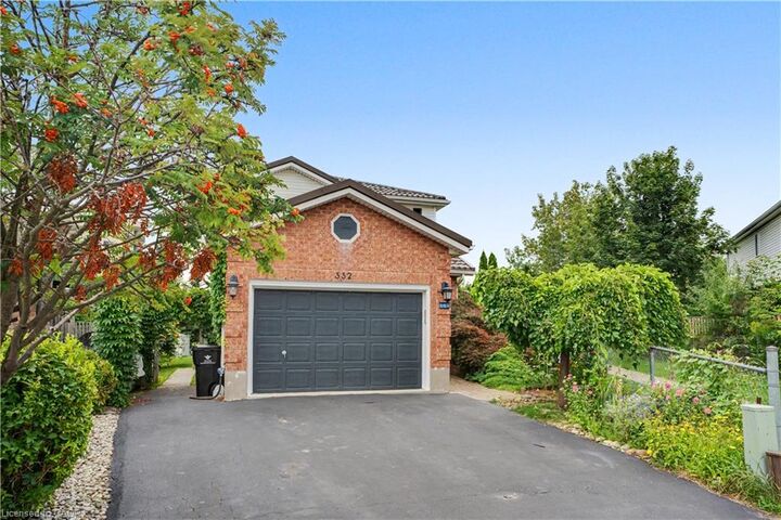Property Photo: 332 Brembel Crescent ON N2B 3W9