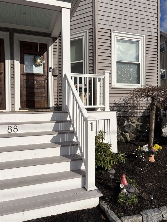 Property Photo:  88 Gardner St 88/1  MA 02453 