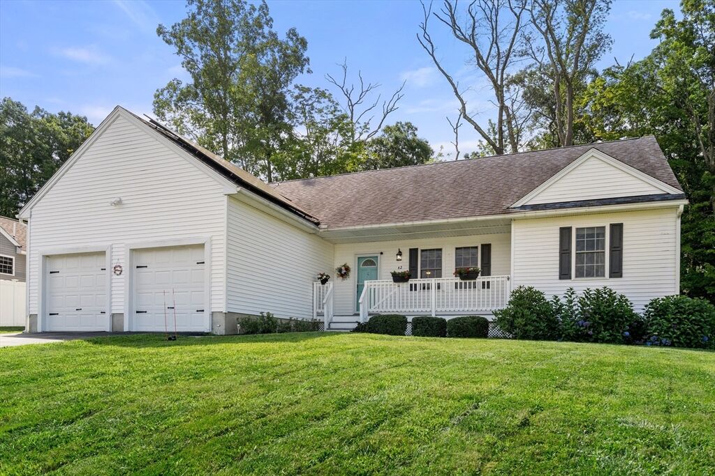 Property Photo:  42 Highfield Drive  MA 01550 