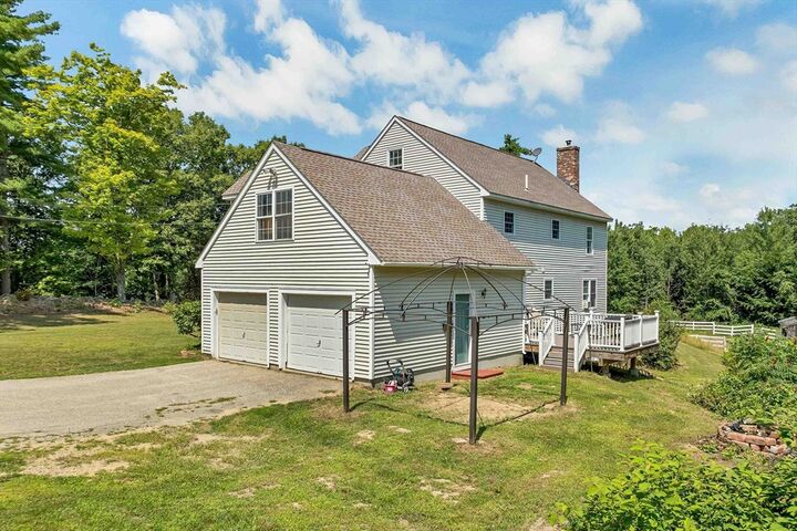 Property Photo: 197 Grapevine NH 03046