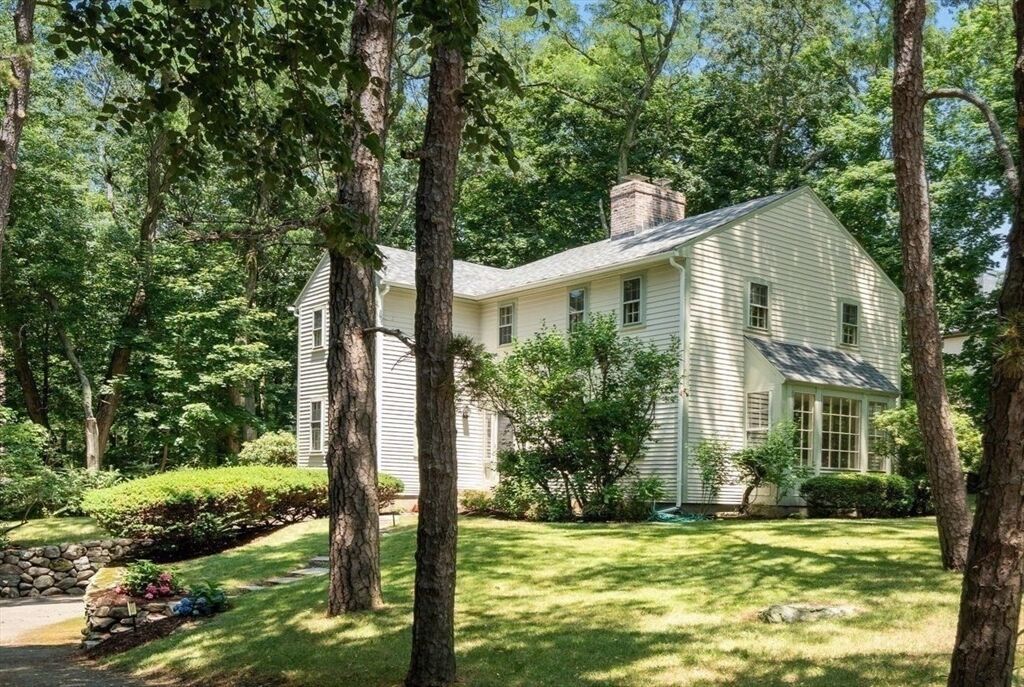 Property Photo:  41 Locust Ave  MA 02421 