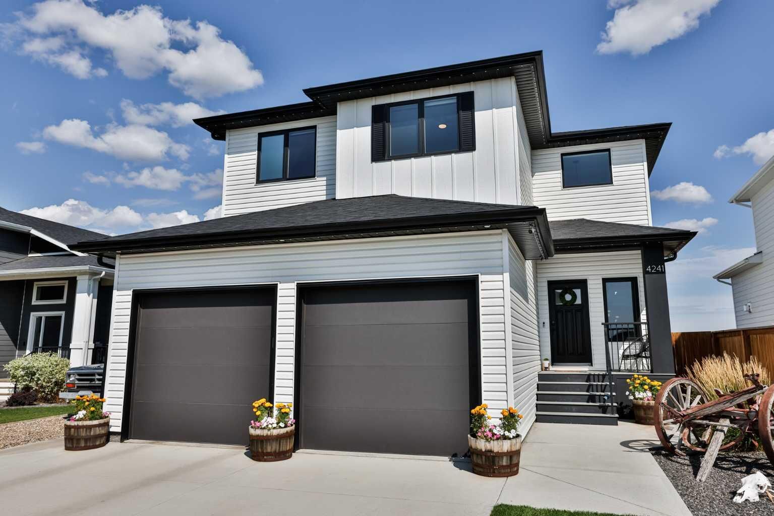Property Photo: 4241 60 Avenue AB T1G 0G2