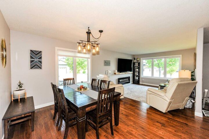 Property Photo:  2306 56 Street  AB T4V 5E7 