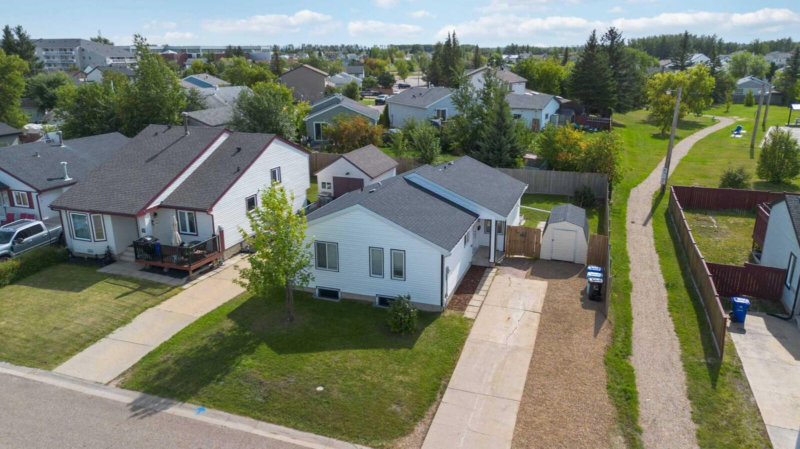 Property Photo:  198 Bird Crescent  AB T9H 4T4 