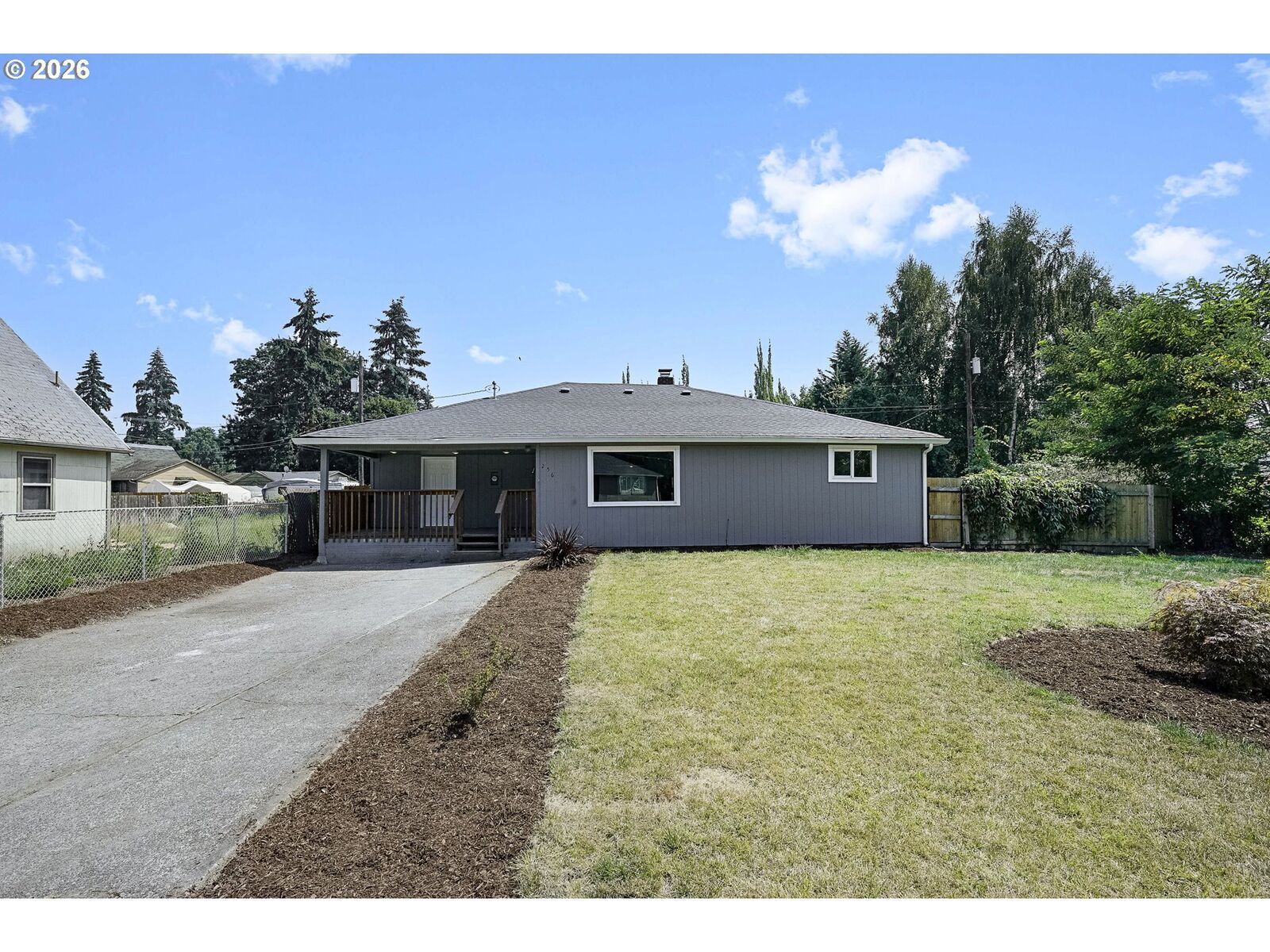 Property Photo:  256 Douglas St  WA 98632 