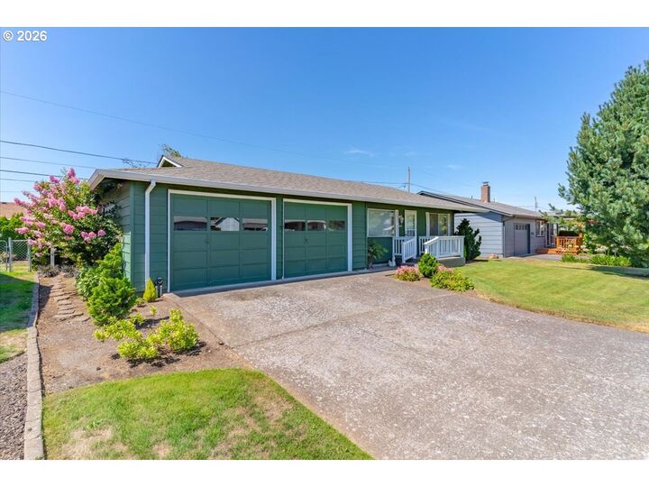 Property Photo: 1465 Thompson Rd OR 97071