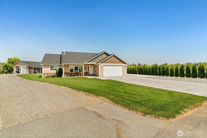Property Photo:  25  Columbia View Drive  WA 98812 