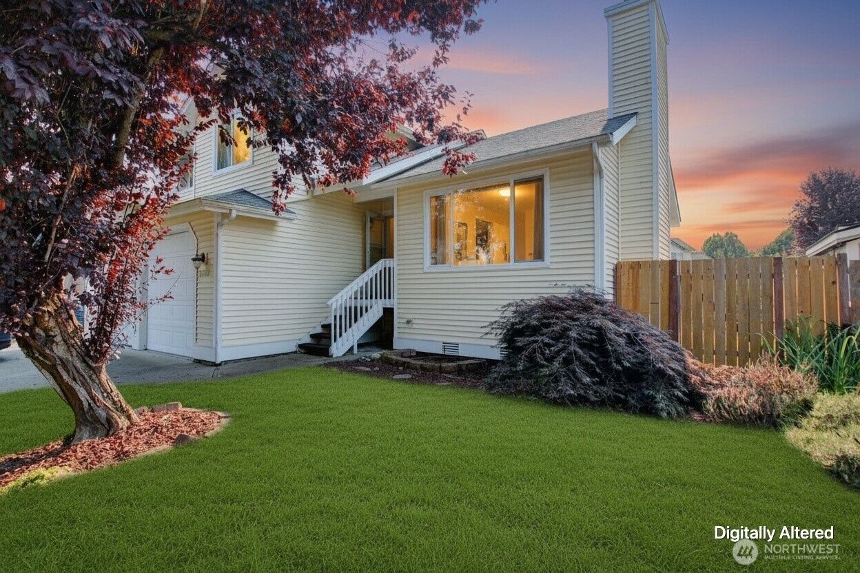 Property Photo: 15355 Heintz Avenue SE WA 98272