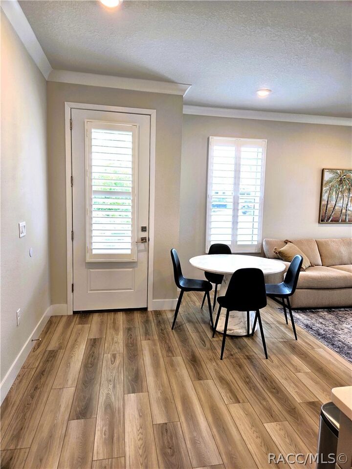 Property Photo:  3079 Isles Way  FL 32168 