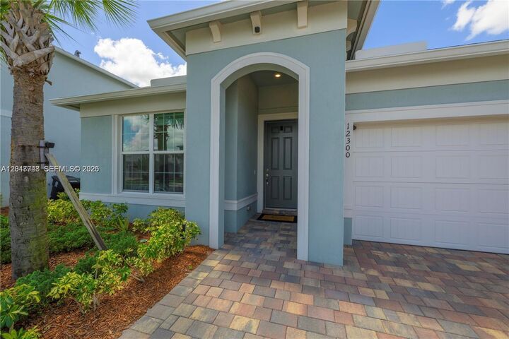 Property Photo:  12300 SW Myrtle Oak Drive  FL 34987 