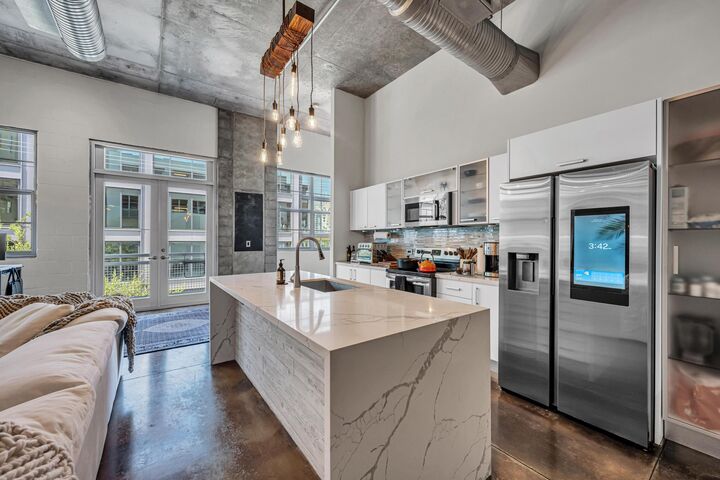 Property Photo: 445 N Andrews Avenue 304 FL 33301