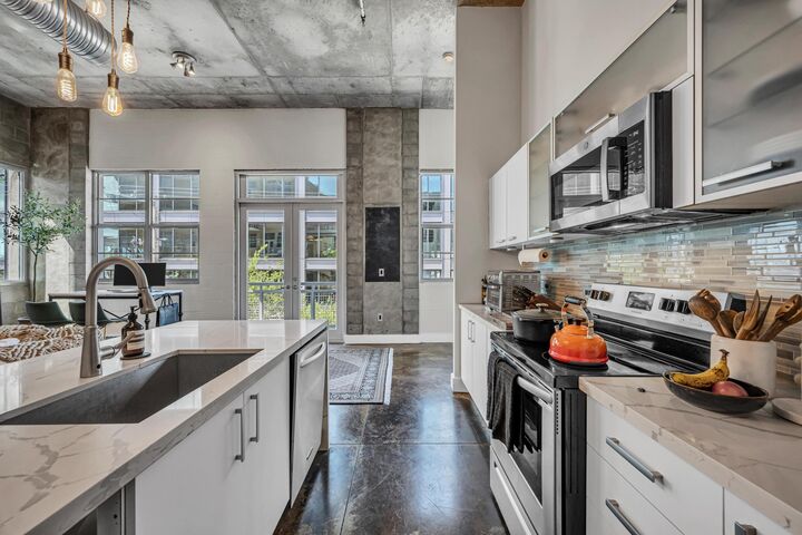 Property Photo:  445 N Andrews Avenue 304  FL 33301 